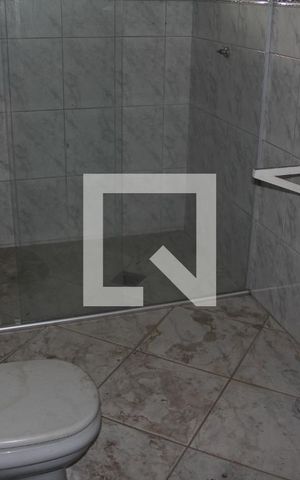 Casa à venda com 300m², 6 quartos e 4 vagasBanheiro