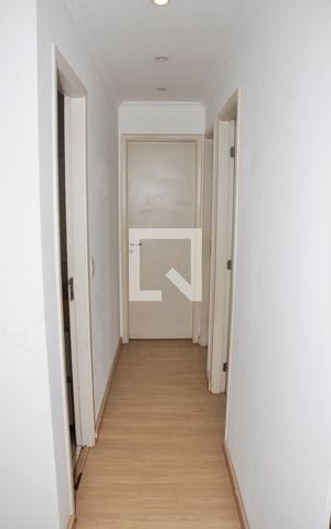 Apartamento à venda com 60m², 3 quartos e 1 vaga Apartamento à venda com 60m², 3 quartos e 1 vagaDetalhe - Corredor Quartos