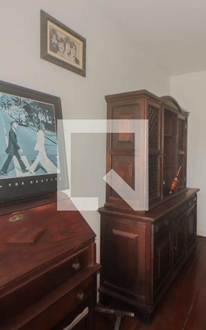 Casa à venda com 202m², 4 quartos e 3 vagasEscritório