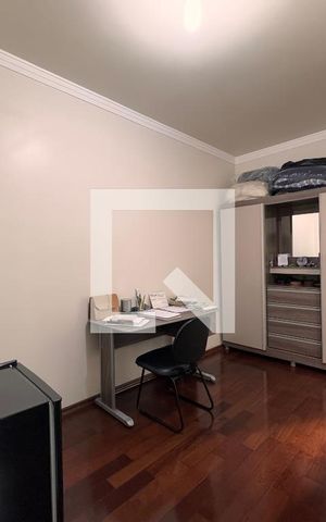 Casa para alugar com 500m², 4 quartos e 5 vagas Casa para alugar com 500m², 4 quartos e 5 vagasEscritorio