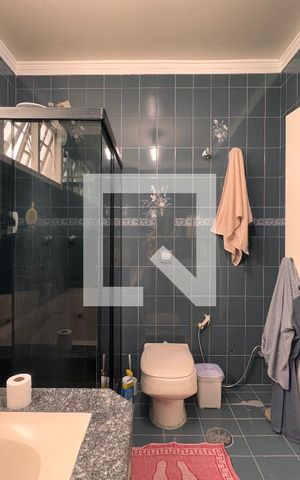 Casa para alugar com 500m², 4 quartos e 5 vagas Casa para alugar com 500m², 4 quartos e 5 vagasBanheiro da suíte 2