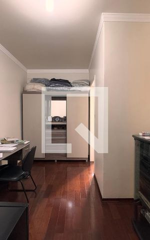 Casa para alugar com 500m², 4 quartos e 5 vagas Casa para alugar com 500m², 4 quartos e 5 vagasEscritorio