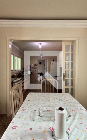 Casa para alugar com 500m², 4 quartos e 5 vagas Casa para alugar com 500m², 4 quartos e 5 vagasCozinha