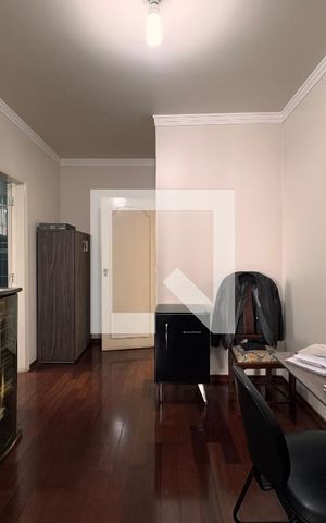 Casa para alugar com 500m², 4 quartos e 5 vagas Casa para alugar com 500m², 4 quartos e 5 vagasEscritorio