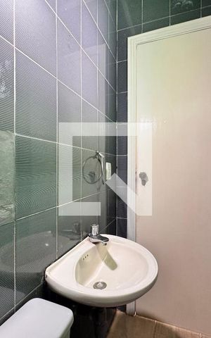 Casa para alugar com 500m², 4 quartos e 5 vagas Casa para alugar com 500m², 4 quartos e 5 vagasBanheiro 1