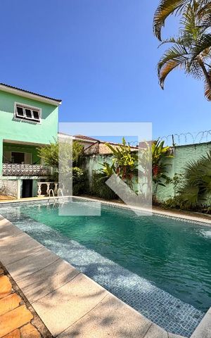 Casa para alugar com 500m², 4 quartos e 5 vagas Casa para alugar com 500m², 4 quartos e 5 vagasPiscina