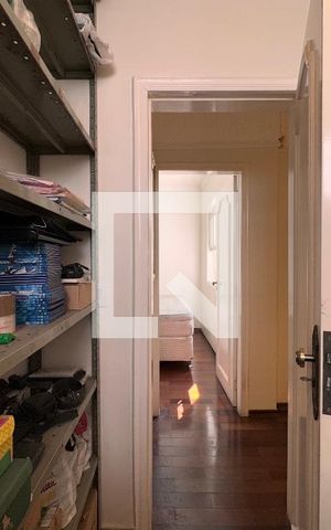 Casa para alugar com 500m², 4 quartos e 5 vagas Casa para alugar com 500m², 4 quartos e 5 vagasQuarto 1