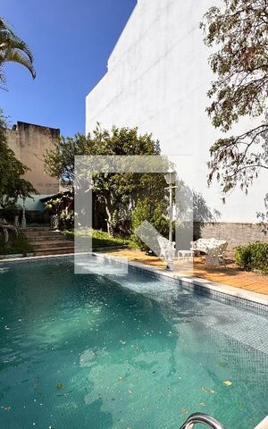 Casa para alugar com 500m², 4 quartos e 5 vagas Casa para alugar com 500m², 4 quartos e 5 vagasPiscina