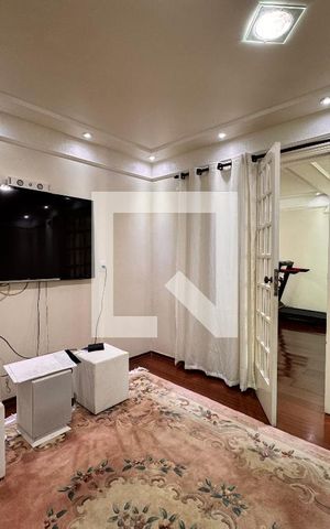 Casa para alugar com 500m², 4 quartos e 5 vagas Casa para alugar com 500m², 4 quartos e 5 vagasSala de TV