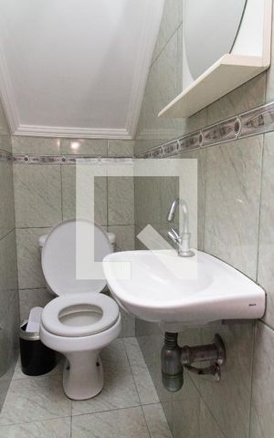 Casa de condomínio à venda com 129m², 3 quartos e 1 vaga Casa de condomínio à venda com 129m², 3 quartos e 1 vagaBanheiro 2