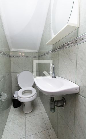Casa de condomínio à venda com 129m², 3 quartos e 1 vaga Casa de condomínio à venda com 129m², 3 quartos e 1 vagaBanheiro 2