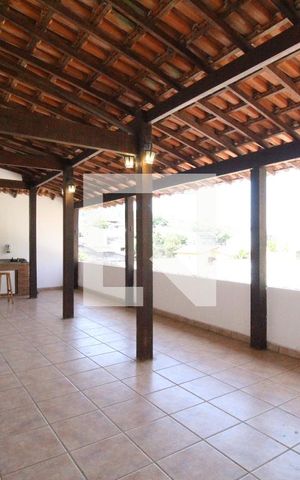 Casa de condomínio à venda com 204m², 4 quartos e 2 vagasVaranda