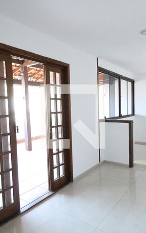 Casa de condomínio à venda com 204m², 4 quartos e 2 vagasSala 2