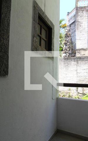Casa de condomínio à venda com 204m², 4 quartos e 2 vagasQuarto 3 - Varanda