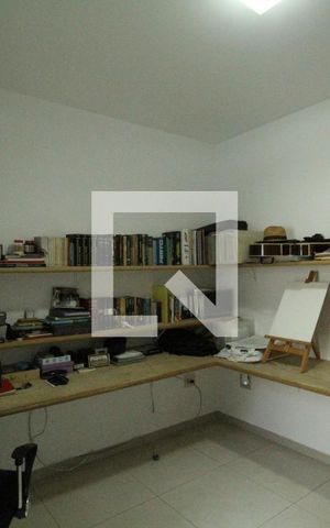 Casa de condomínio à venda com 204m², 4 quartos e 2 vagasQuarto 3