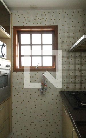 Casa de condomínio à venda com 204m², 4 quartos e 2 vagasCozinha
