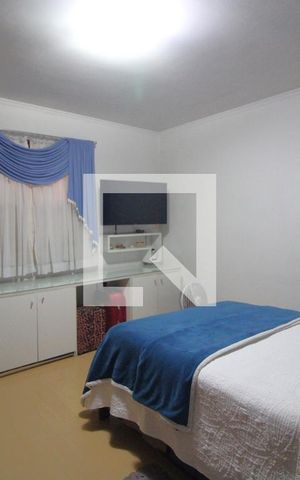 Casa à venda com 334m², 3 quartos e 4 vagasQuarto 1
