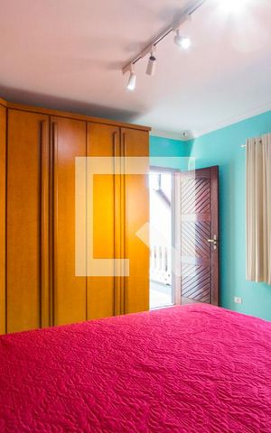Casa à venda com 350m², 4 quartos e 3 vagas Casa à venda com 350m², 4 quartos e 3 vagasQuarto 1 - Suíte