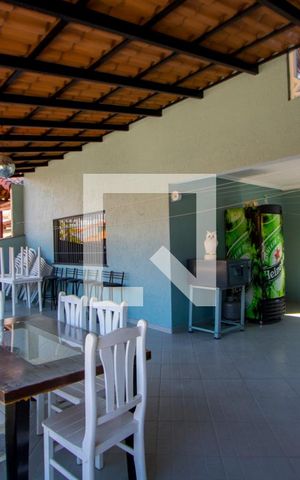 Casa à venda com 350m², 4 quartos e 3 vagas Casa à venda com 350m², 4 quartos e 3 vagasEspaço gourmet