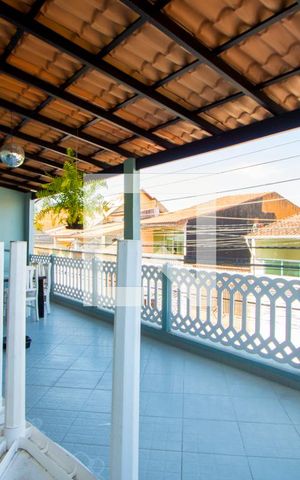 Casa à venda com 350m², 4 quartos e 3 vagas Casa à venda com 350m², 4 quartos e 3 vagasEspaço gourmet