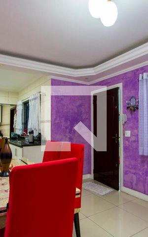 Casa à venda com 350m², 4 quartos e 3 vagas Casa à venda com 350m², 4 quartos e 3 vagasCopa
