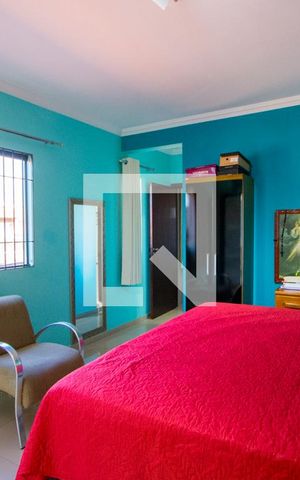 Casa à venda com 350m², 4 quartos e 3 vagas Casa à venda com 350m², 4 quartos e 3 vagasQuarto 1 - Suíte