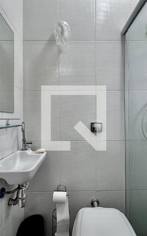 Casa para alugar com 250m², 4 quartos e 3 vagas Casa para alugar com 250m², 4 quartos e 3 vagasBanheiro Suíte 4