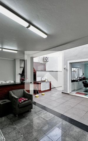 Casa para alugar com 250m², 4 quartos e 3 vagas Casa para alugar com 250m², 4 quartos e 3 vagasEspaço Gourmet