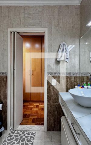 Casa para alugar com 250m², 4 quartos e 3 vagas Casa para alugar com 250m², 4 quartos e 3 vagasBanheiro Suíte 1