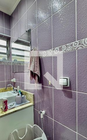 Casa para alugar com 250m², 4 quartos e 3 vagas Casa para alugar com 250m², 4 quartos e 3 vagasBanheiro Suíte 3