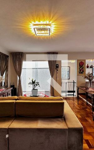 Casa para alugar com 250m², 4 quartos e 3 vagas Casa para alugar com 250m², 4 quartos e 3 vagasSala
