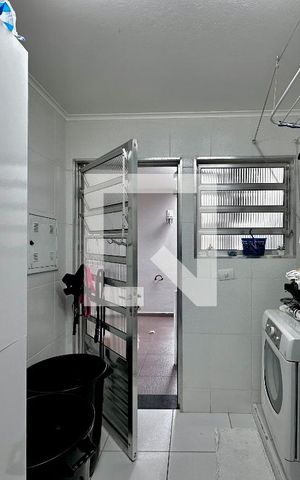 Casa para alugar com 250m², 4 quartos e 3 vagas Casa para alugar com 250m², 4 quartos e 3 vagasÁrea de Serviço