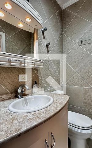 Casa para alugar com 250m², 4 quartos e 3 vagas Casa para alugar com 250m², 4 quartos e 3 vagasBanheiro Suíte 2