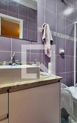 Casa para alugar com 250m², 4 quartos e 3 vagas Casa para alugar com 250m², 4 quartos e 3 vagasBanheiro Suíte 3