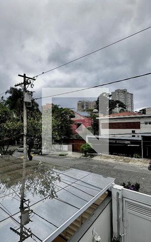 Casa para alugar com 250m², 4 quartos e 3 vagas Casa para alugar com 250m², 4 quartos e 3 vagasVista Suíte 2 e 3
