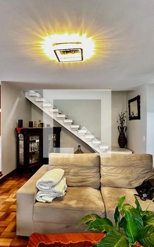 Casa para alugar com 250m², 4 quartos e 3 vagas Casa para alugar com 250m², 4 quartos e 3 vagasSala