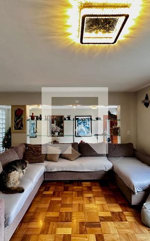 Casa para alugar com 250m², 4 quartos e 3 vagas Casa para alugar com 250m², 4 quartos e 3 vagasSala