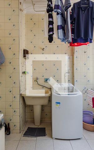 Apartamento à venda com 222m², 3 quartos e 1 vagaÁrea de Serviço
