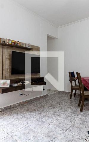 Casa à venda com 250m², 5 quartos e 2 vagas Casa à venda com 250m², 5 quartos e 2 vagasSala da Casa 1