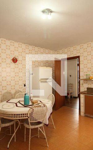 Casa à venda com 285m², 4 quartos e 5 vagasCozinha
