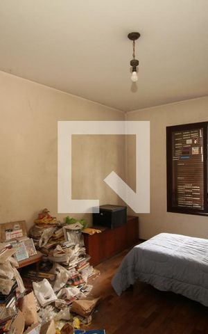 Casa à venda com 285m², 4 quartos e 5 vagasQuarto