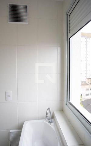 Apartamento à venda com 44m², 2 quartos e 1 vagaÁrea de Serviço