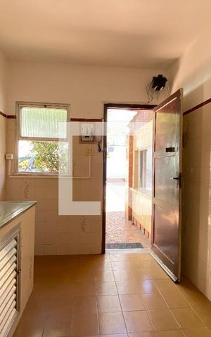 Casa à venda com 40m², 1 quarto e 1 vaga Casa à venda com 40m², 1 quarto e 1 vagaCozinha