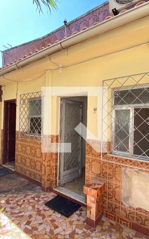 Casa à venda com 40m², 1 quarto e 1 vaga Casa à venda com 40m², 1 quarto e 1 vagaFrente