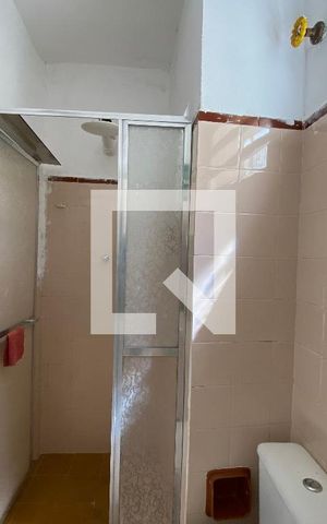 Casa à venda com 40m², 1 quarto e 1 vaga Casa à venda com 40m², 1 quarto e 1 vagaBanheiro