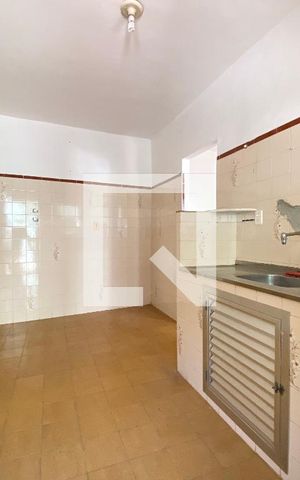 Casa à venda com 40m², 1 quarto e 1 vaga Casa à venda com 40m², 1 quarto e 1 vagaCozinha