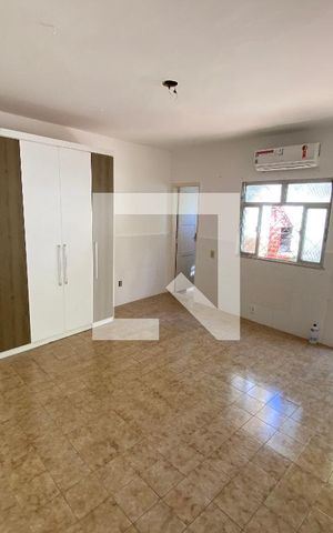 Casa à venda com 40m², 1 quarto e 1 vaga Casa à venda com 40m², 1 quarto e 1 vagaQuarto