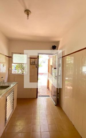 Casa à venda com 40m², 1 quarto e 1 vaga Casa à venda com 40m², 1 quarto e 1 vagaCozinha