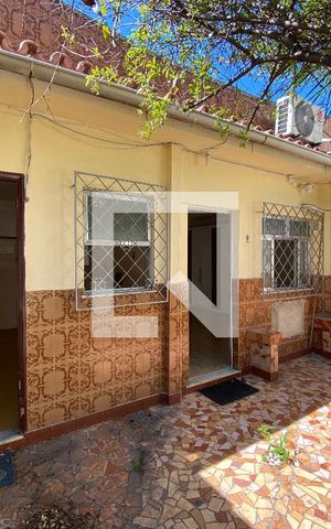 Casa à venda com 40m², 1 quarto e 1 vaga Casa à venda com 40m², 1 quarto e 1 vagaFrente