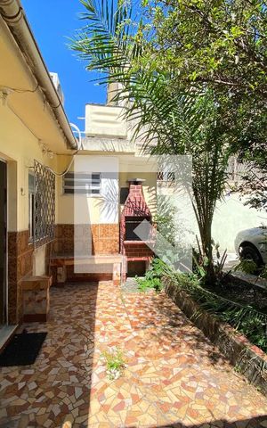 Casa à venda com 40m², 1 quarto e 1 vaga Casa à venda com 40m², 1 quarto e 1 vagaFrente